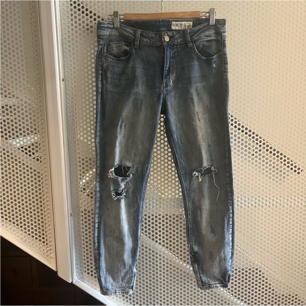 Pistola Mid Rise Size 31 Slim Fit Distressed Jeans Inseam 26” in Medium Wash